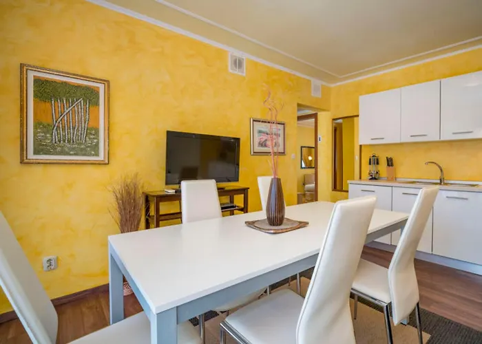 Apartments Villa Rossella 1