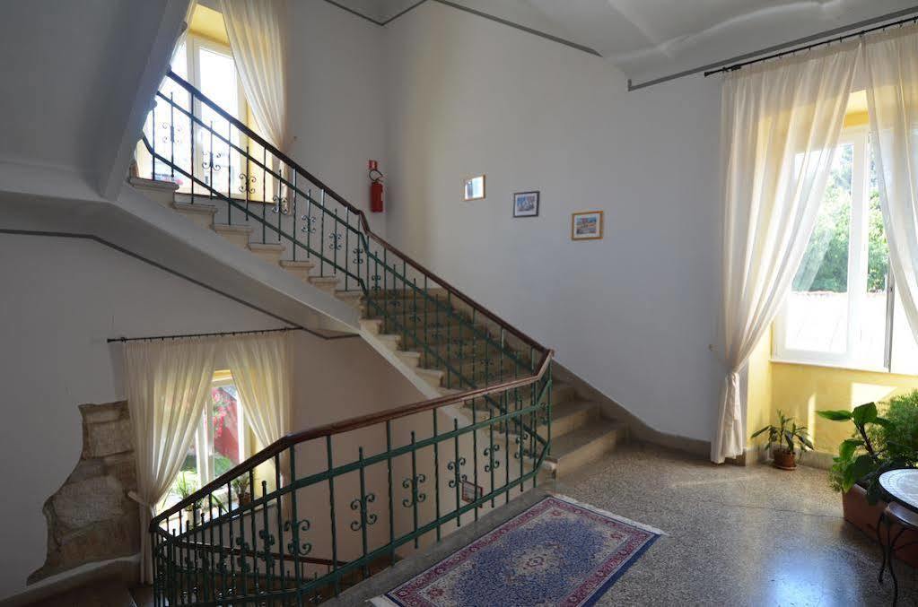Rossella 1 Apartment *