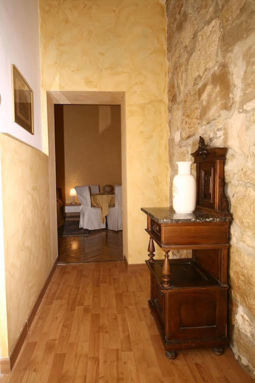 Rossella 1 Apartment *